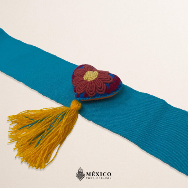 Cyan Artisan Mexican Waist Belt – Heart Embellishment in Multicolor Yarn