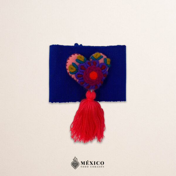 Navy blue artisan Mexican waist belt featuring a heart embellishment in felt appliqué