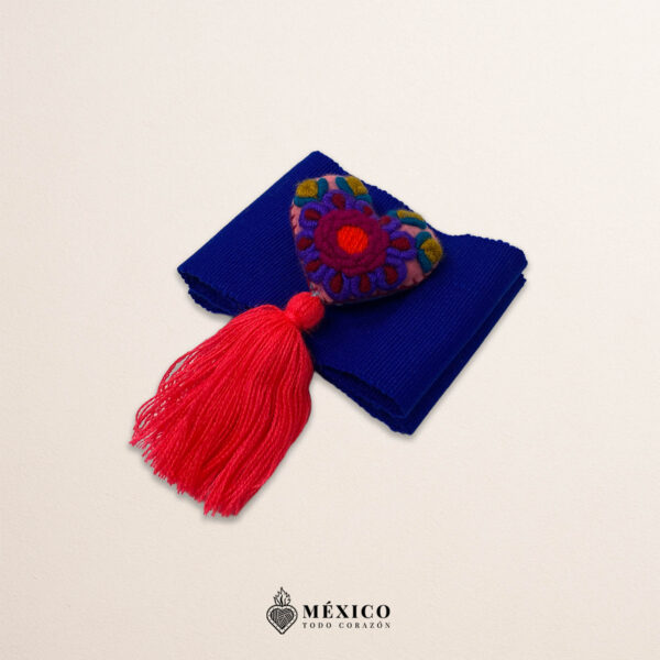 Navy blue artisan Mexican waist belt featuring a heart embellishment in felt appliqué