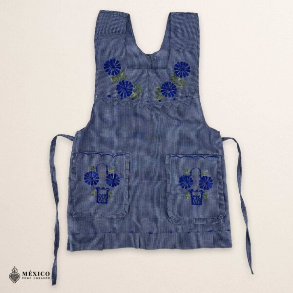 Blue Mexican embroidered apron made of essential cotton, handmade kitchen apron featuring traditional floral embroidery inspired by Mexican craftsmanship
