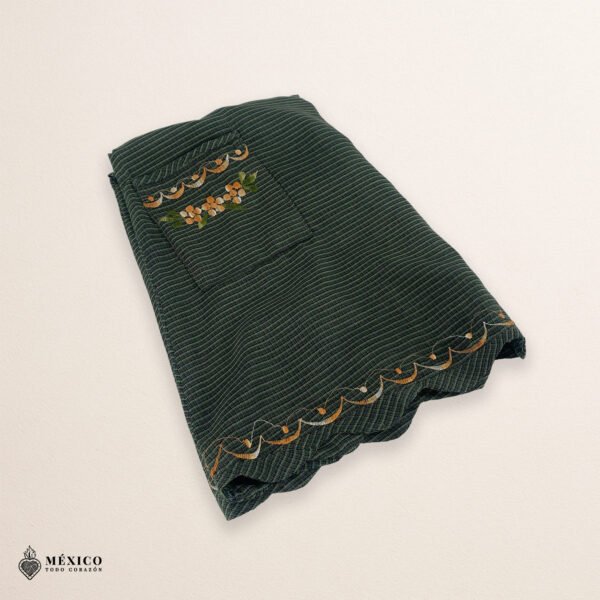 Green Mexican embroidered apron made of essential cotton, handmade kitchen apron with colorful floral design inspired by traditional Mexican embroidery