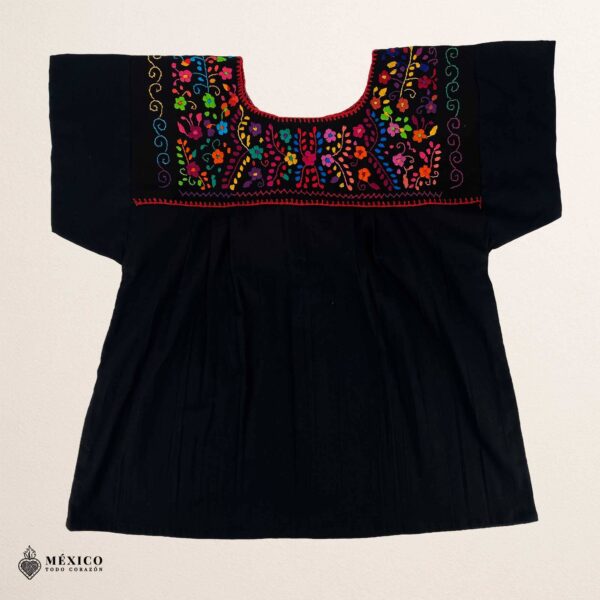 Mexican Embroidered Blouse – Handmade Otomi Floral & Animals Design